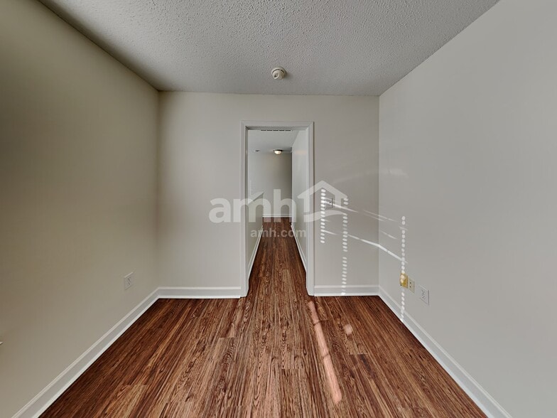 Building Photo - 6116 Firethorne Ln