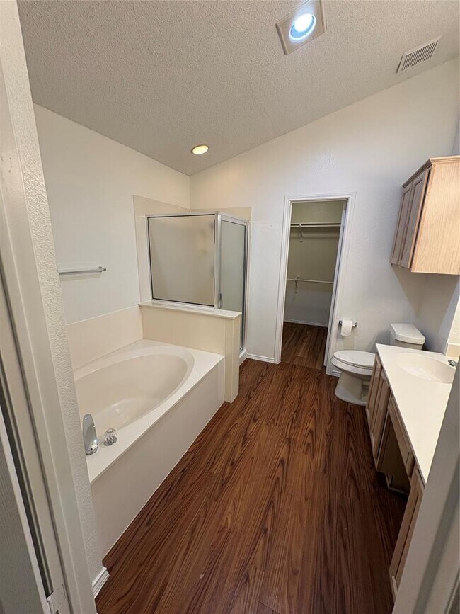 Building Photo - 8002 Marble Ridge Dr
