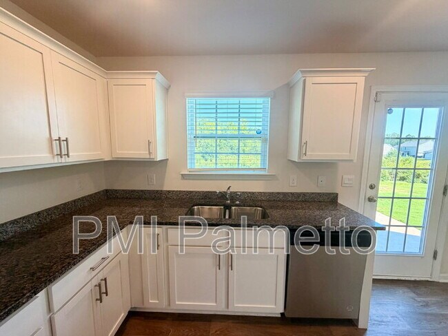 Building Photo - 417 Spearman Ct