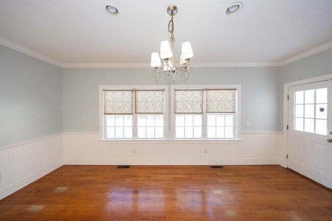 Building Photo - 4 Cyrus Way