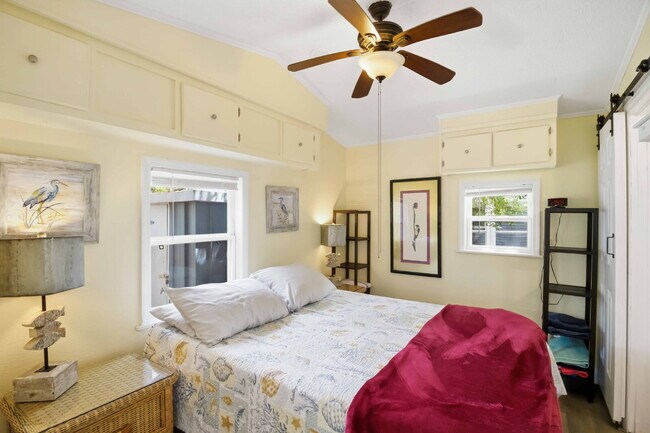 Building Photo - "Ramblers Rest Resort - 1 bed 1 bath home"