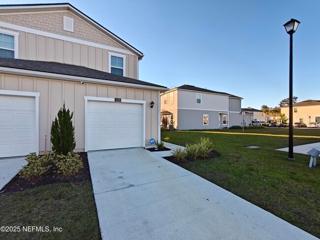 Building Photo - 114 Summer Moon Dr