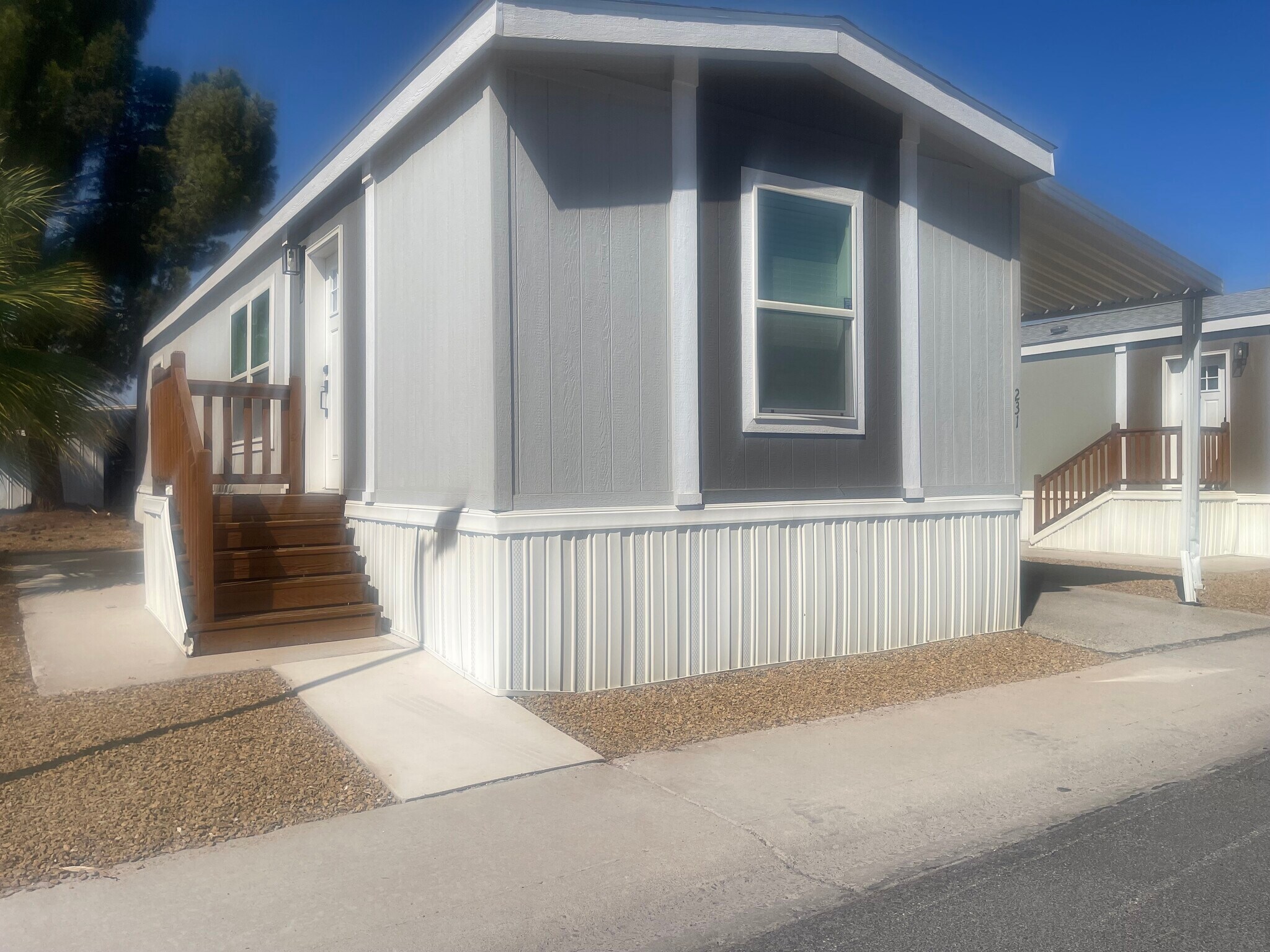 Building Photo - 2627 S Lamb Blvd