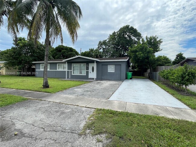 Building Photo - 5820 NW 13th St