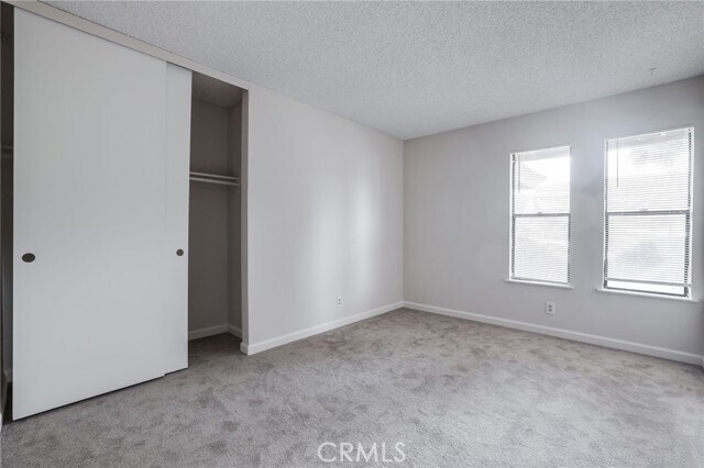 Building Photo - 15841 Maidstone St