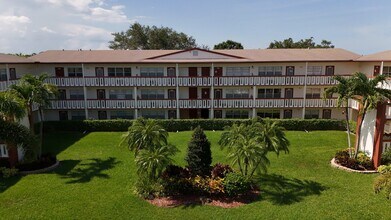 Building Photo - 328 Brighton E