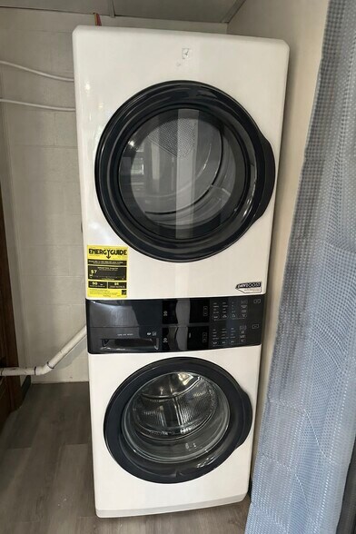 Building Photo - 1230 Stonewall Jackson Dr