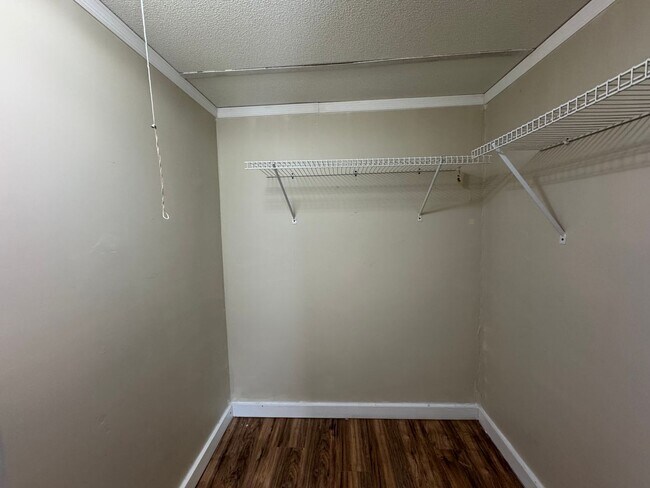 Building Photo - 154 NW Alpata Ct