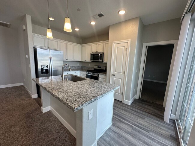 Building Photo - 1780 Dark Horse Rd