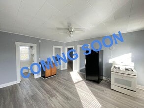Building Photo - 301 Amory St