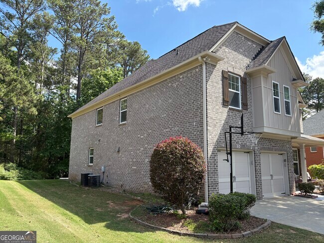 Building Photo - 5510 Ivy Nole