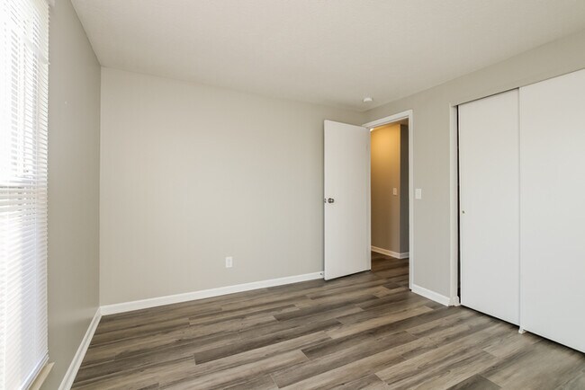 Building Photo - Adorable 3 Bedroom Home