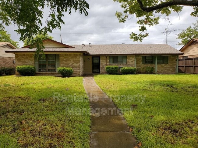 Primary Photo - 3017 Abston Dr