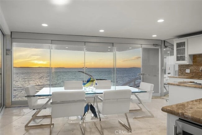 Building Photo - 31877 Circle Dr