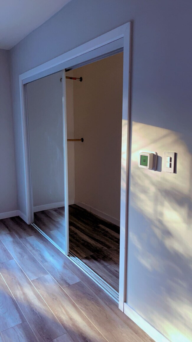 Building Photo - 5779 Enfield Ave