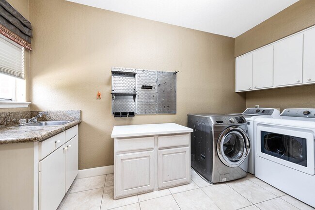 Building Photo - 3702 Belle Grove Ln