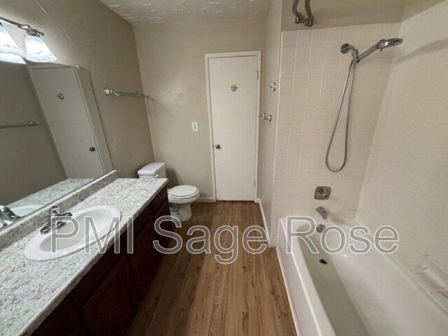 Building Photo - 3192 Bristle Branch Dr