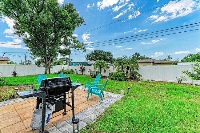 Building Photo - 265 Dorchester Dr