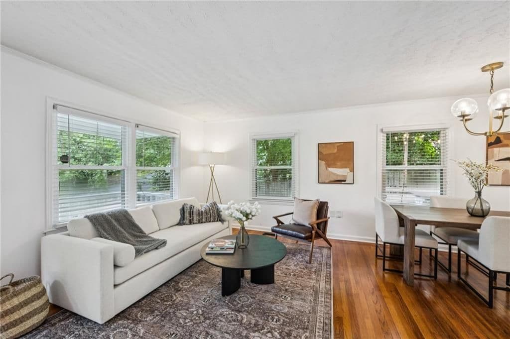 Building Photo - 1136 Gilbert St SE