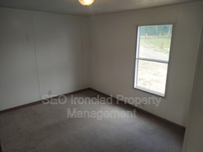 Building Photo - 62846 Byesville Rd