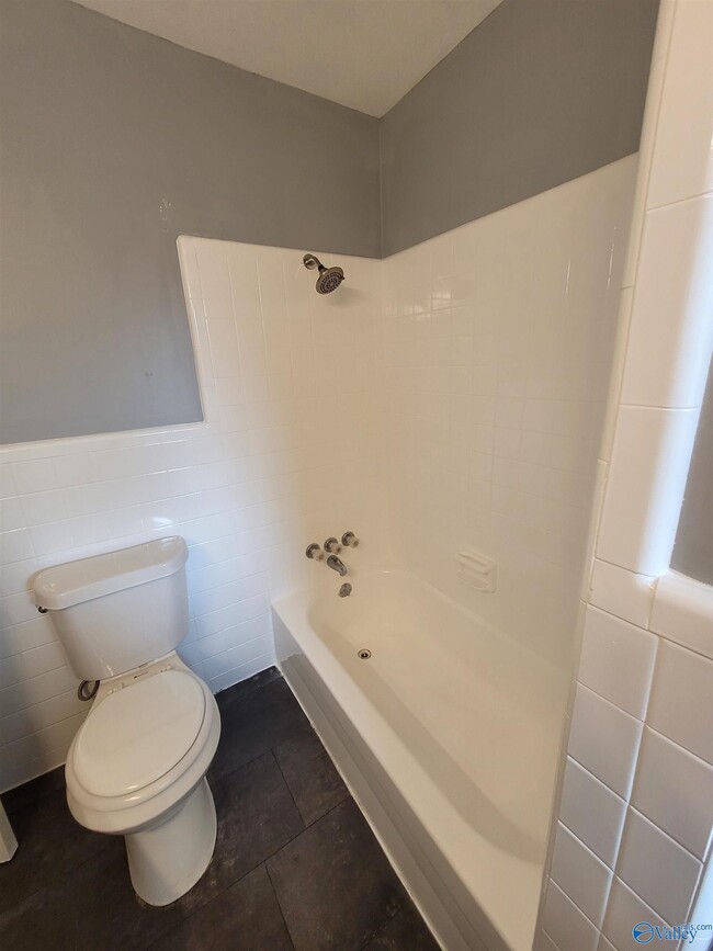 Building Photo - 4611 Daugette Dr NW