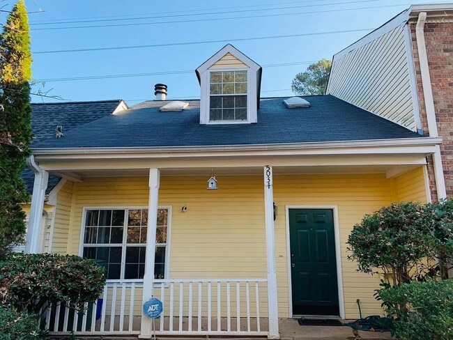 Building Photo - 5034 Bell Dr SE