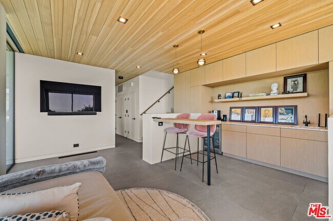 Building Photo - 5671 Spreading Oak Dr