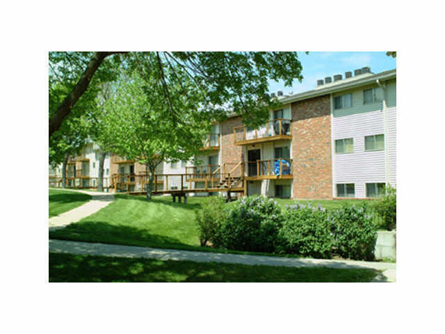 Primary Photo - Shadow Ridge Apartments