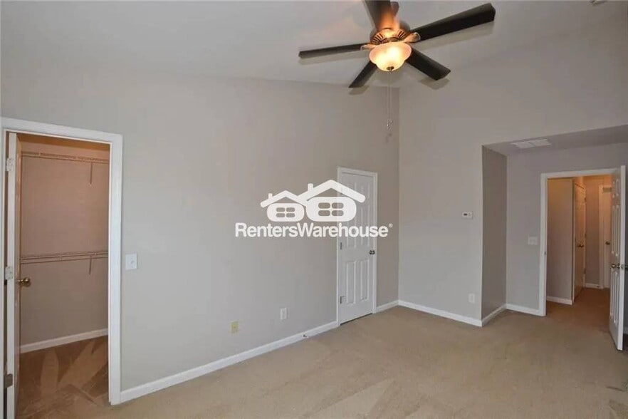 Building Photo - 3019 Liberty Way NW