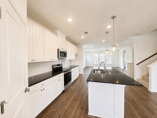Building Photo - 2837 Rosehall