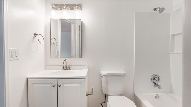 Building Photo - 3001 NW 4th Terrace