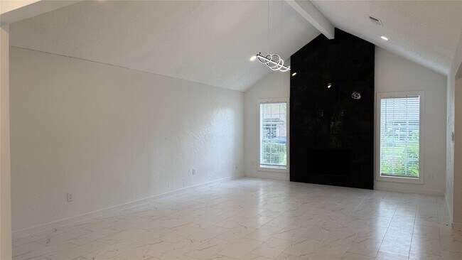Building Photo - 4306 Shalom Creek Ln