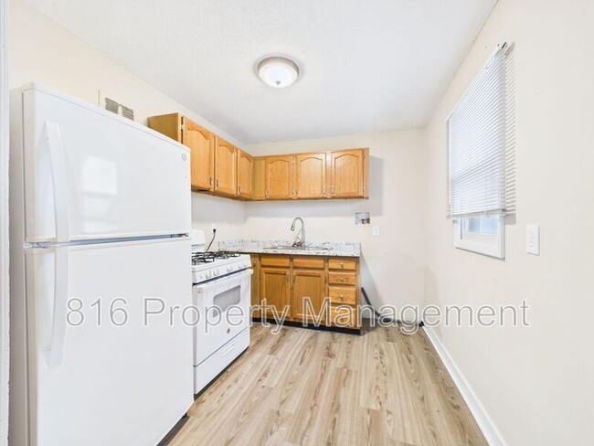 Building Photo - 6104 E 152 Terrace