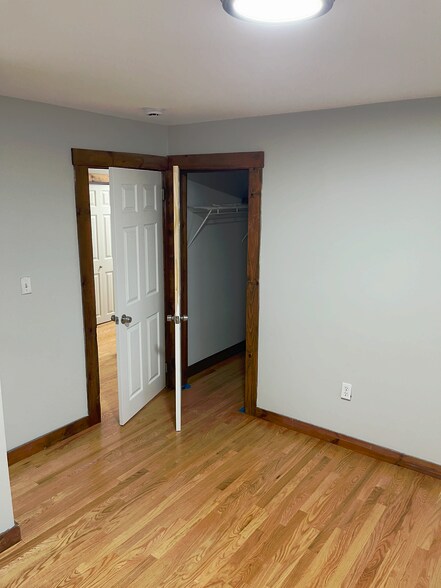 Large closet - 12 Watson St