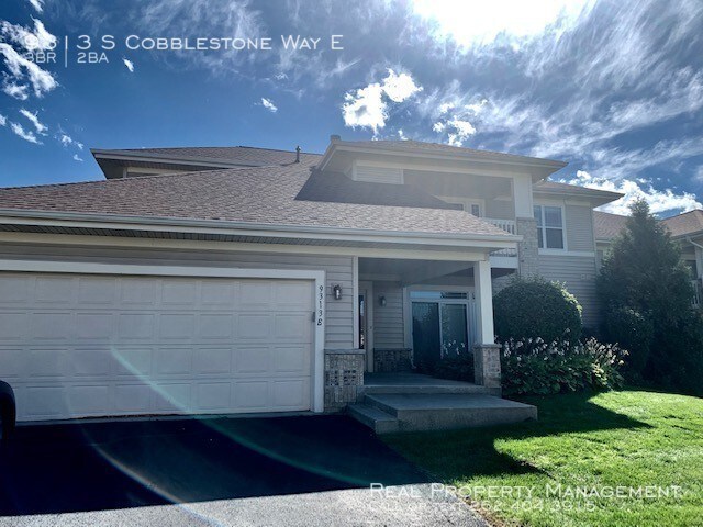 Building Photo - 3 Bedroom Condo in Franklin! Available Now!