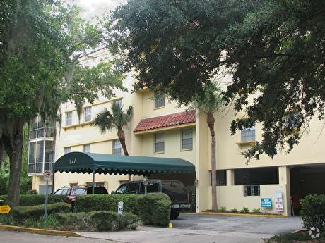 Building Photo - Park East - Park Knowles Apartments