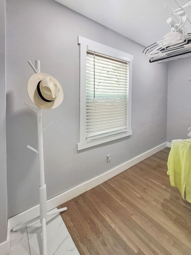 Building Photo - Coming Soon! Mid Century Modern Cape Cod i...