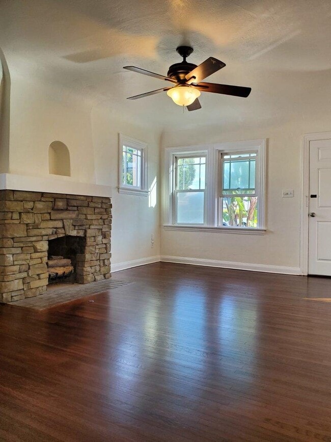 Building Photo - 4624 32nd St