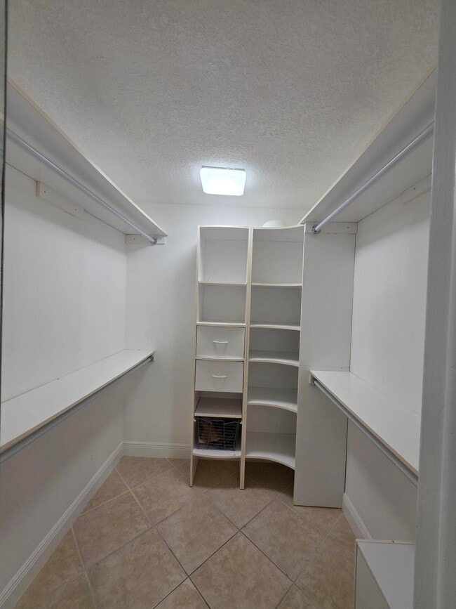 Building Photo - 9460 SW 61st Way