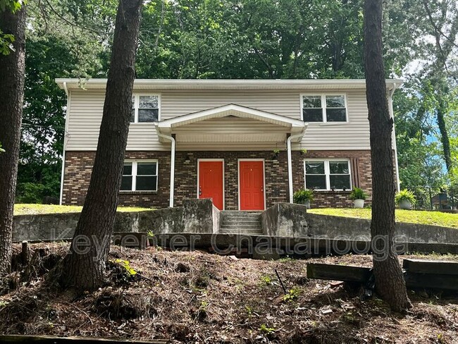 Primary Photo - 1612 Knickerbocker Ave