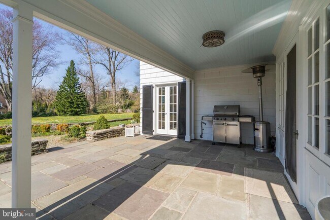 Building Photo - 601 Harriton Rd