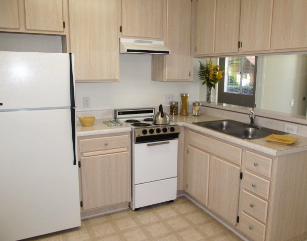 Kitchen - Heritage Oaks Senior Apartments