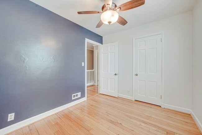 Building Photo - 3096 S Woodrow St