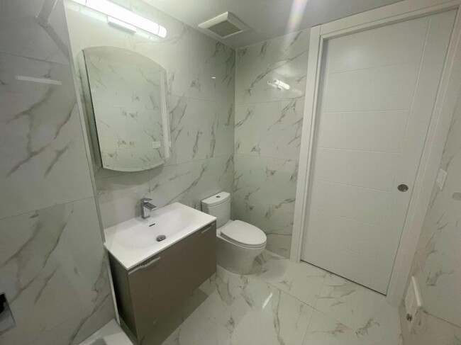 Building Photo - 1 bedroom in Brooklyn NY 11223