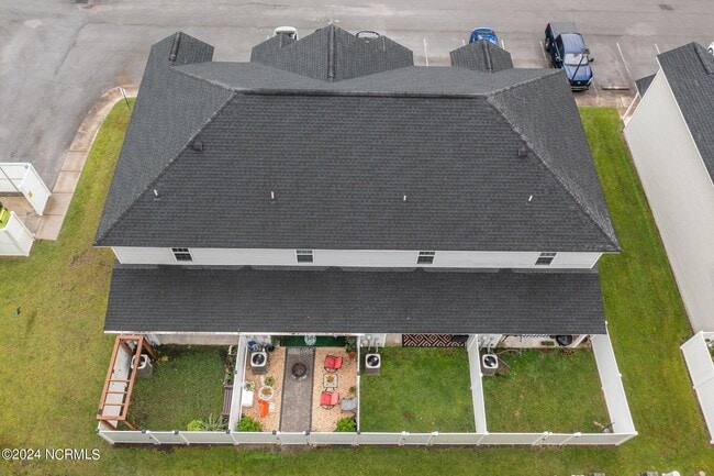 Building Photo - 235 E Murrow Ln