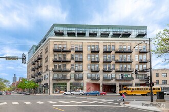 Building Photo - 1645 W Ogden Ave