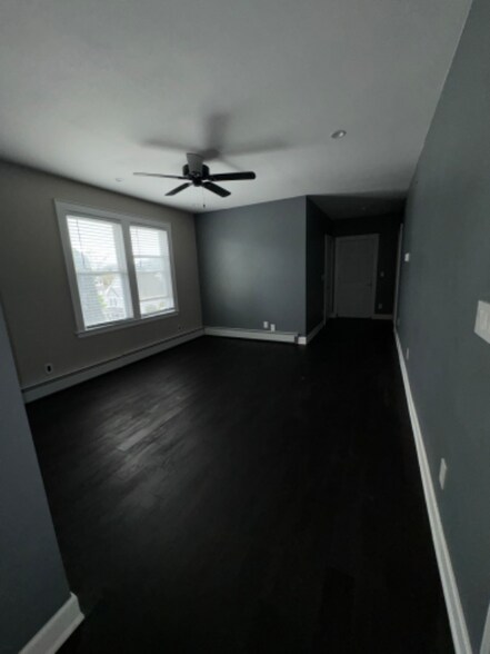 Building Photo - 806 Garden St