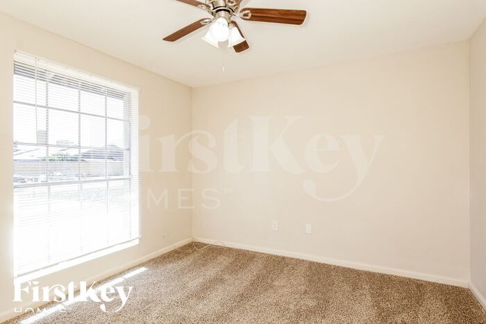 Building Photo - 9114 N 56th Ln