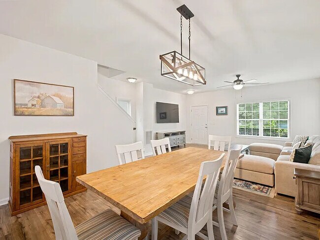 Building Photo - Lease OR Lease to Own