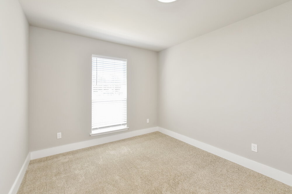 Building Photo - 1621 Lesli Dr